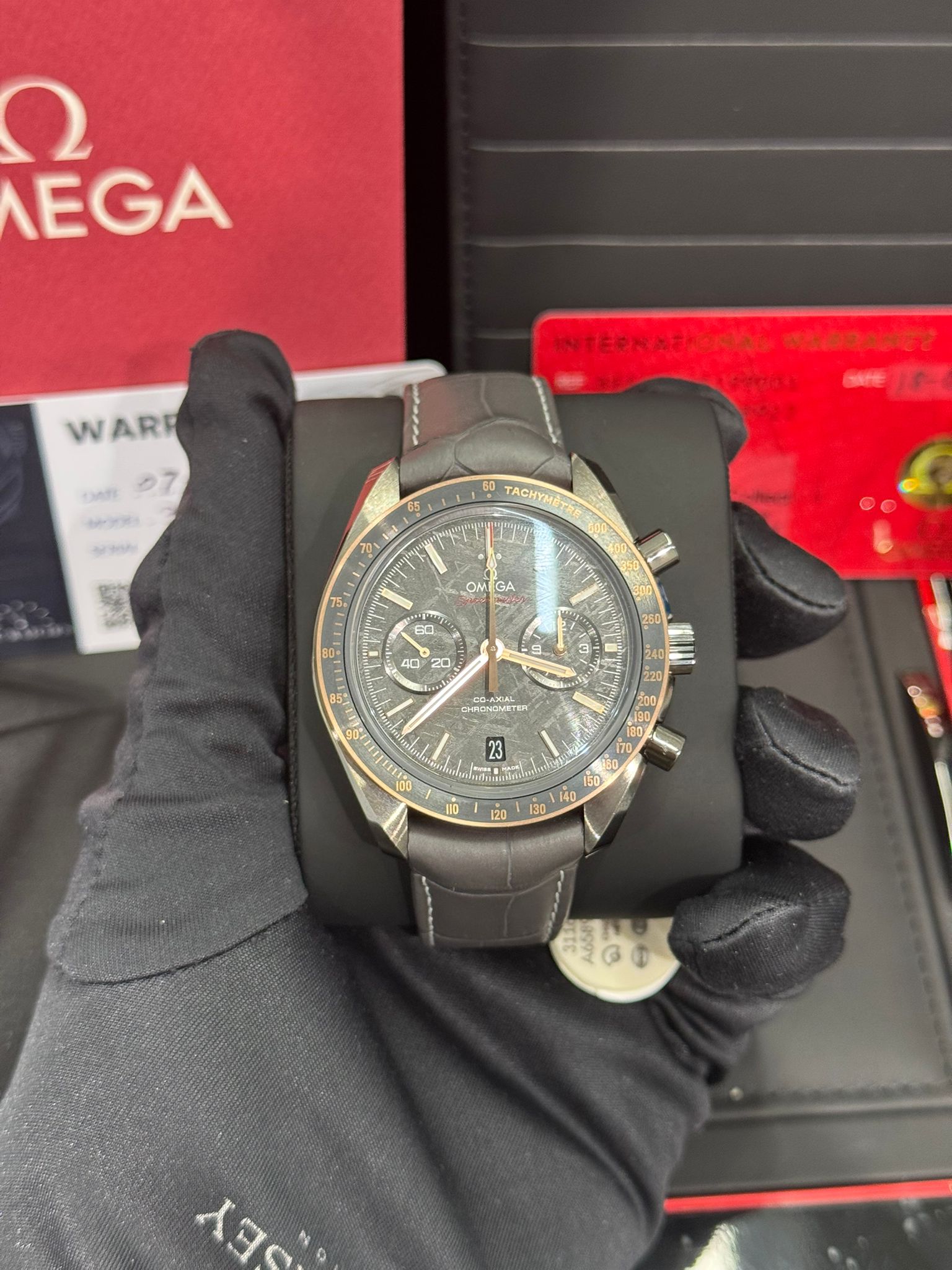Omega Speedmaster Grey Ceramic 44.25 MM - Grey Leather Strap - Grey Dial - 311.63.44.51.99.001