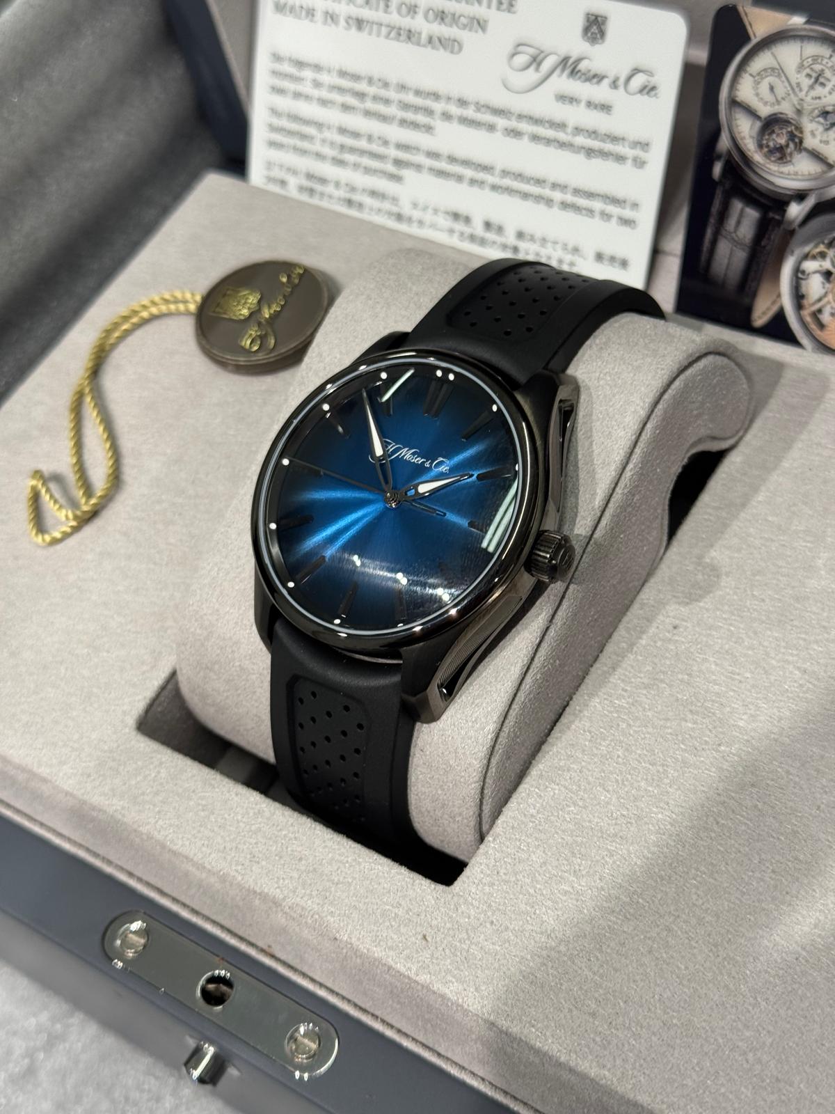 H. Moser & Cie Pioneer Centre Seconds Coated Stainless Steel 43 MM - Black Rubber Strap - Blue Dial - Black Rubber Strap 3200-1205
