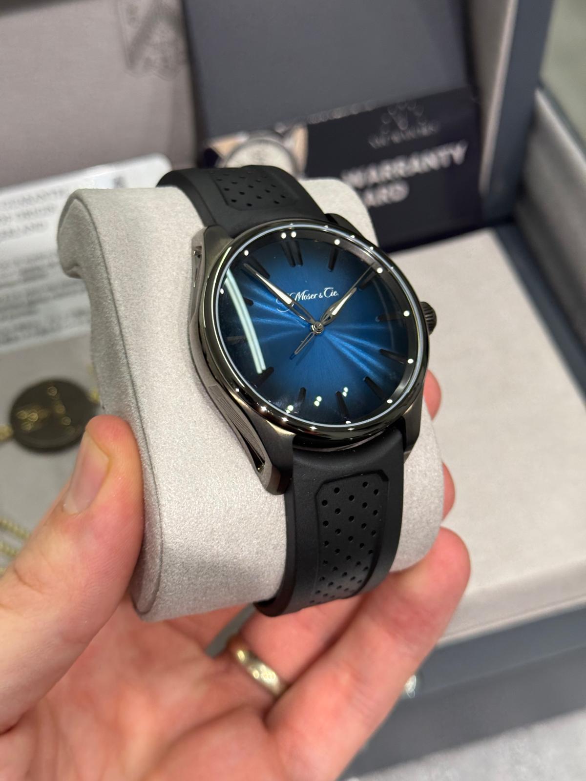 H. Moser & Cie Pioneer Centre Seconds Coated Stainless Steel 43 MM - Black Rubber Strap - Blue Dial - Black Rubber Strap 3200-1205