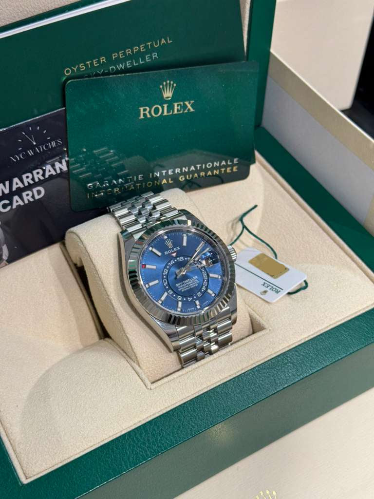 Rolex Stainless Steel & White Gold Sky Dweller Watch - 42 MM - Jubilee Bracelet - Blue Dial - 326934 blij