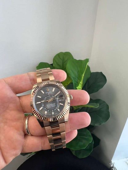Rolex Sky Dweller - 42 MM - Rose Gold - 326935-0007