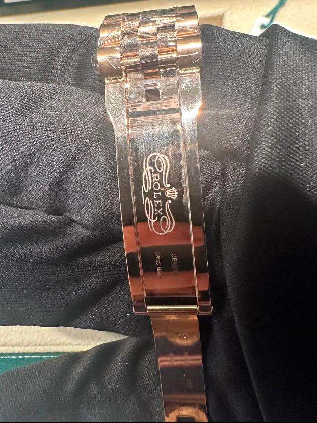 Rolex Sky Dweller - 42 MM - Rose Gold - Blue Dial - 336935-0005