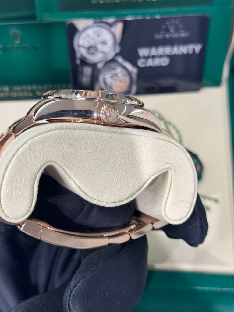 Rolex Sky Dweller - 42 MM - Rose Gold - 336935 bgio