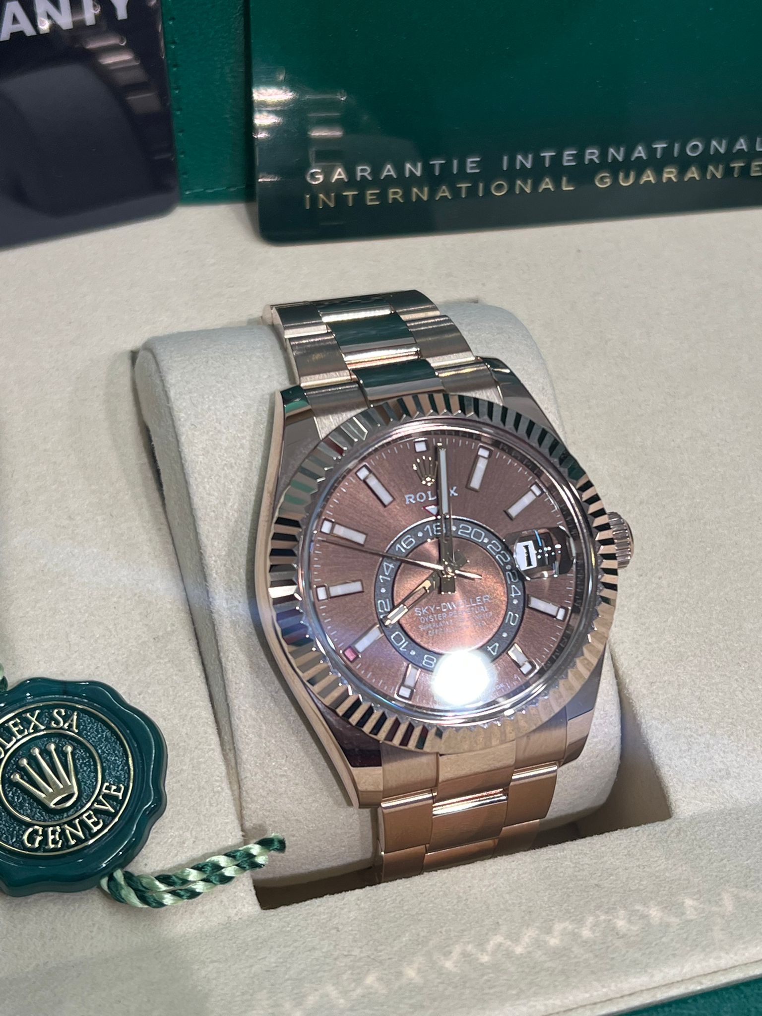 Rolex Everose Gold Sky Dweller Watch - 42 MM - Oyster Bracelet - Fluted Ring Command Bezel - Chocolate Index Dial - 336935 chio
