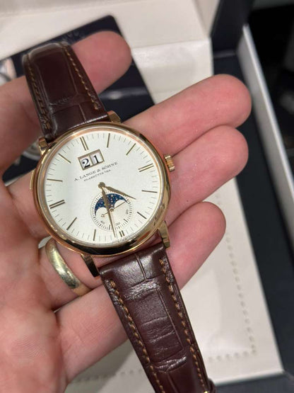 A.Lange & Söhne Saxonia Moonphase - 40 MM - Rose Gold - Silver Dial - 384.032