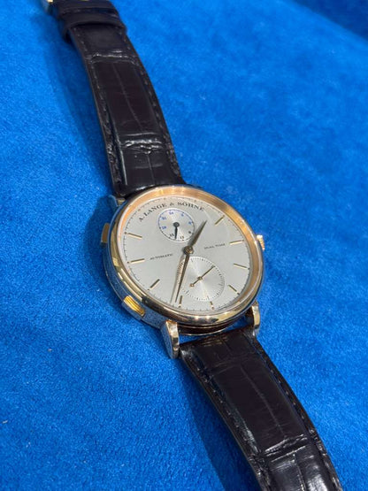 A.Lange & Söhne Saxonia Dual Time - 40 MM - Rose Gold - Silver Dial - 385.032