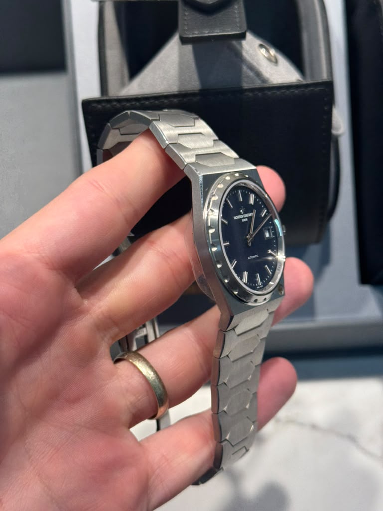 Vacheron Constantin Historiques 222 - Stainless Steel - 37 MM - Blue Dial - 4200H/222A-B934