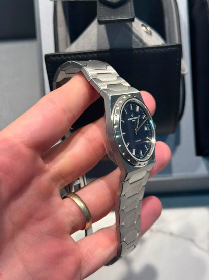 Vacheron Constantin Historiques 222 - Stainless Steel - 37 MM - Blue Dial - 4200H/222A-B934