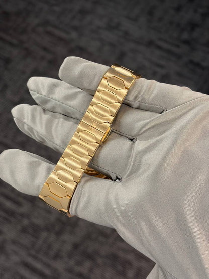 Vacheron Constantin Historiques 222 Yellow Gold 37 MM - Yellow Gold Bracelet - Beige Dial - 4200H/222J-B935