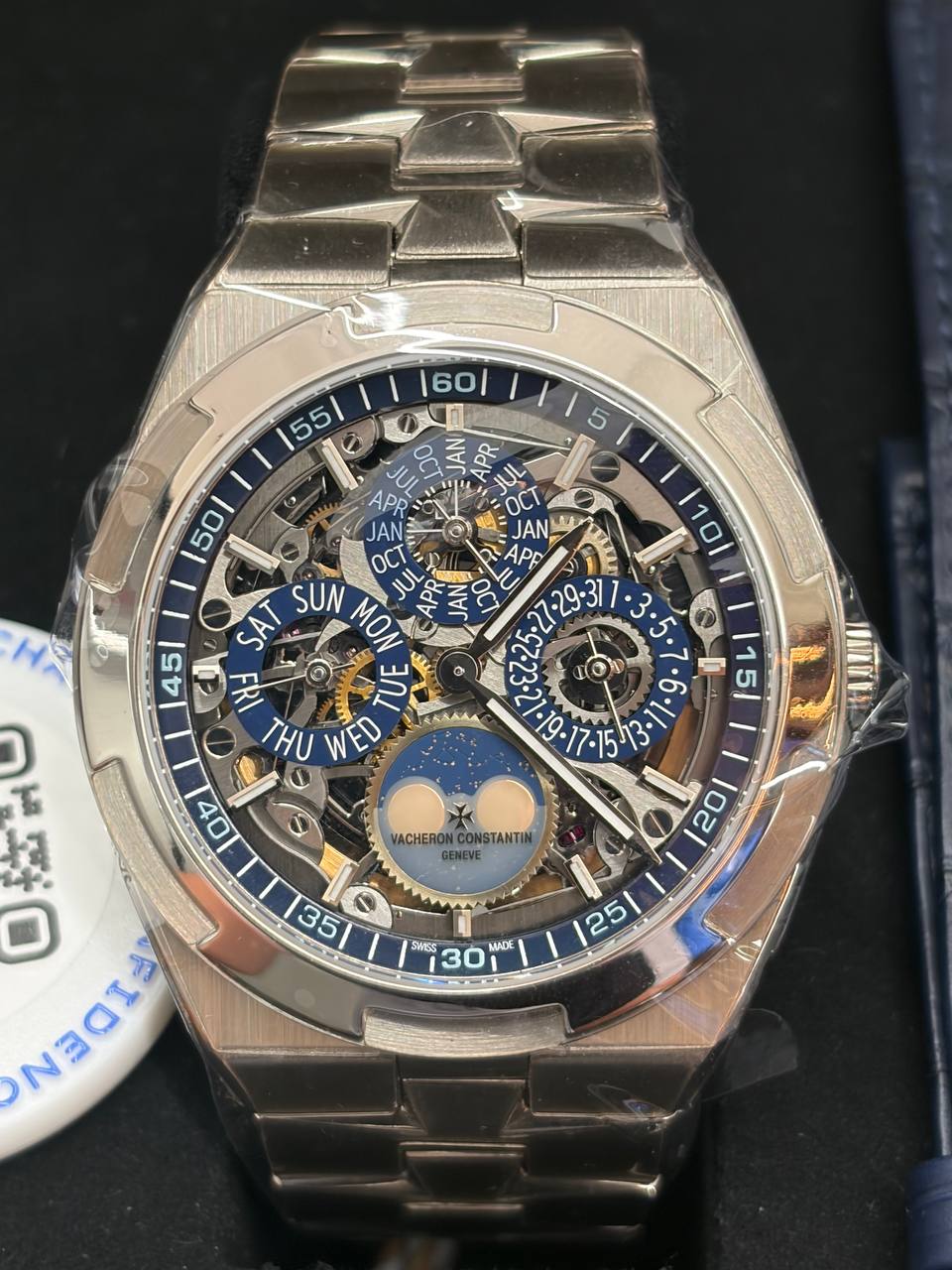 Vacheron Constantin Overseas Perpetual White Gold 41.5 mm - White Gold- Skeleton Dial - 4300V/120G-B946