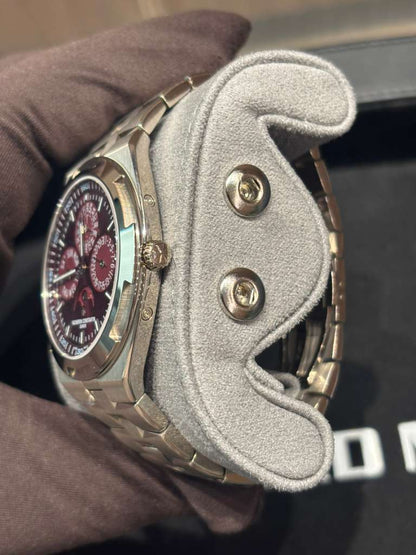 Vacheron Constantin Overseas Chronograph White Gold 41.5 MM - White Gold Bracelet - Burgundy Dial - 4300V/220G-H151