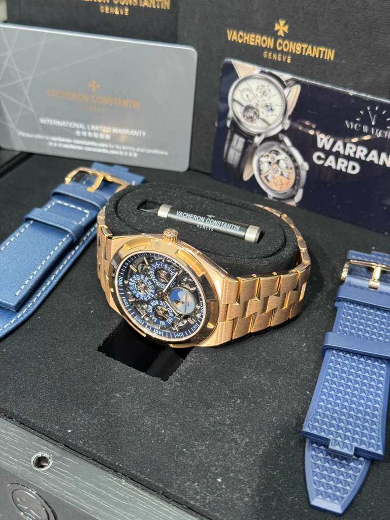 Vacheron Constantin - Overseas - Perpetual Calendar Ultra-thin - 41.5 MM - Rose Gold - Skeleton Dial - 4300V/220R-B642