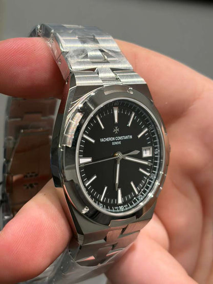 Vacheron Constantin Overseas Stainless Steel 41 MM - Stainless Steel Bracelet - Black Dial - 4520V/210A-B483