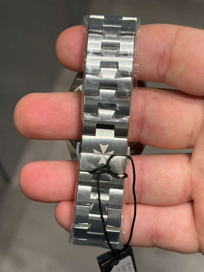 Vacheron Constantin Overseas Stainless Steel 41 MM - Stainless Steel Bracelet - Black Dial - 4520V/210A-B483