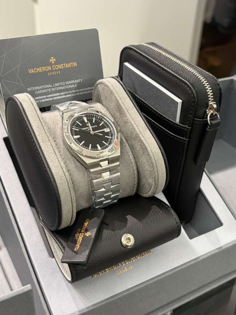 Vacheron Constantin Overseas Stainless Steel 41 MM - Stainless Steel Bracelet - Black Dial - 4520V/210A-B483