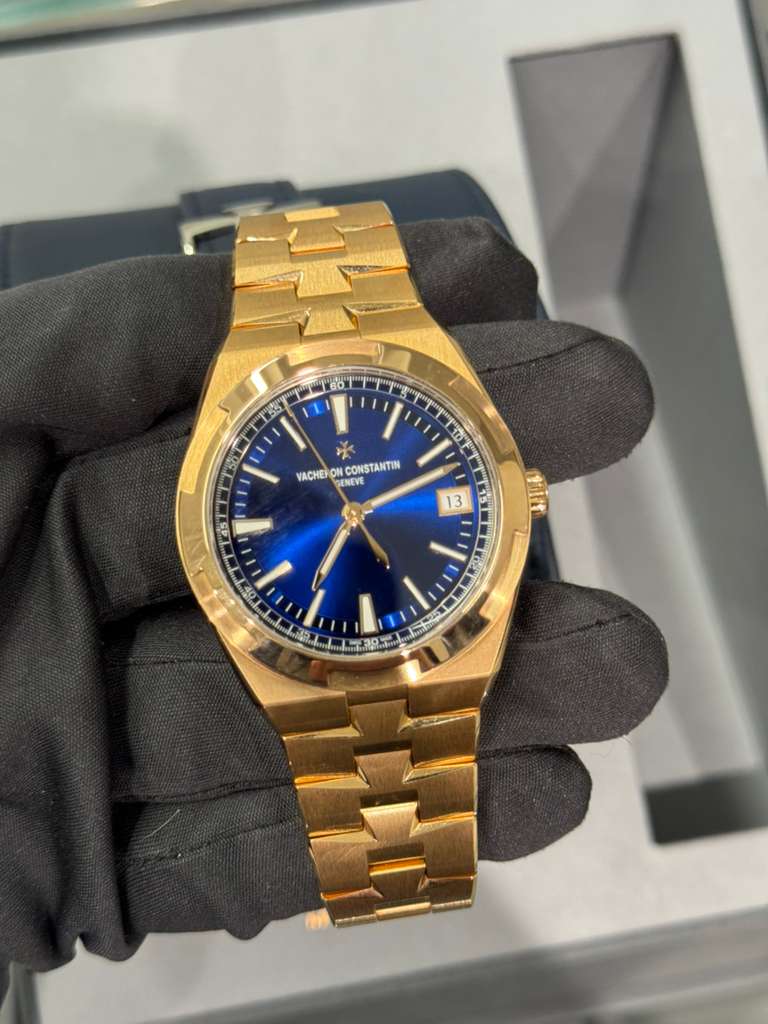 Vacheron Constantin - Overseas - 41 MM - Rose Gold - Blue Dial - 4520V/210R-B705