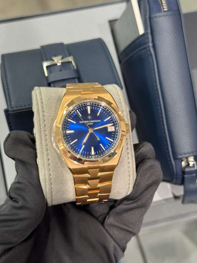 Vacheron Constantin - Overseas - 41 MM - Rose Gold - Blue Dial - 4520V/210R-B705