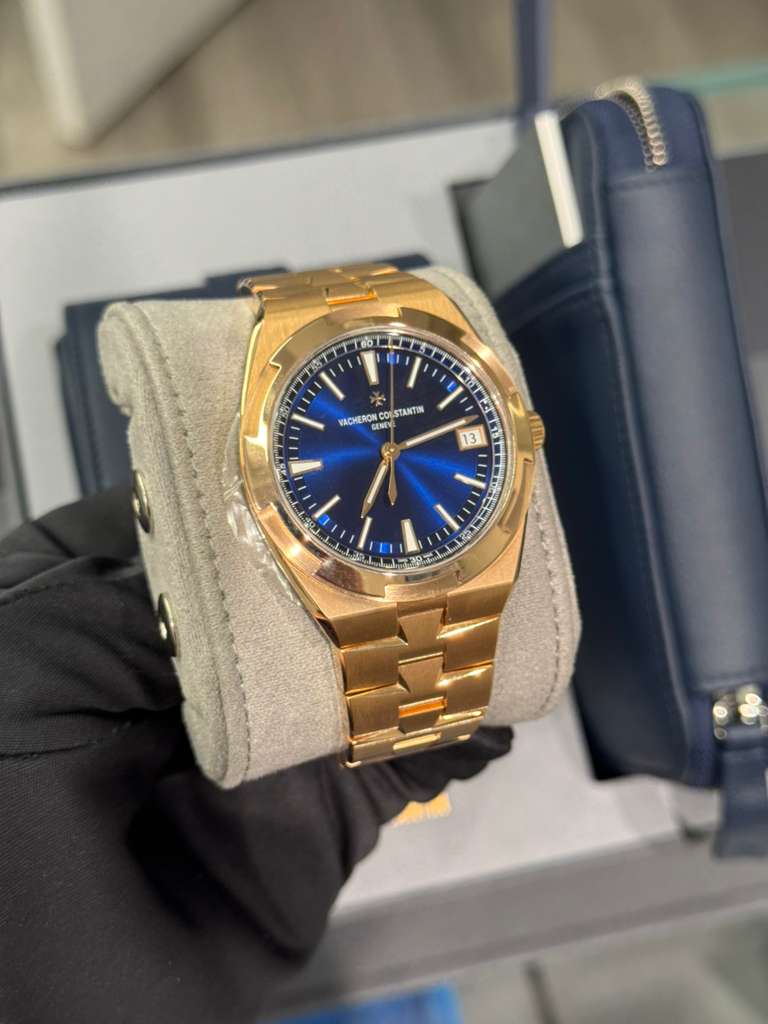 Vacheron Constantin - Overseas - 41 MM - Rose Gold - Blue Dial - 4520V/210R-B705