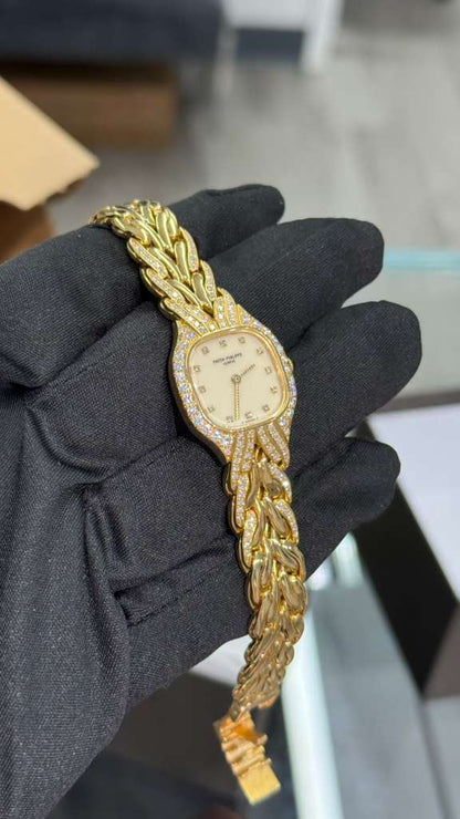 Patek Philippe La Flamme - 21 x 23 MM - Yellow Gold - 4815/3J