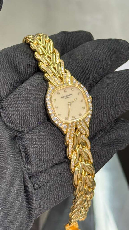 Patek Philippe La Flamme - 21 x 23 MM - Yellow Gold - 4815/3J