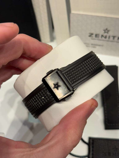 Zenith DEFY Classic - 41 MM - Black Ceramic - Skeleton Dial - Black Rubber Strap - 49.9000.670/77.R782