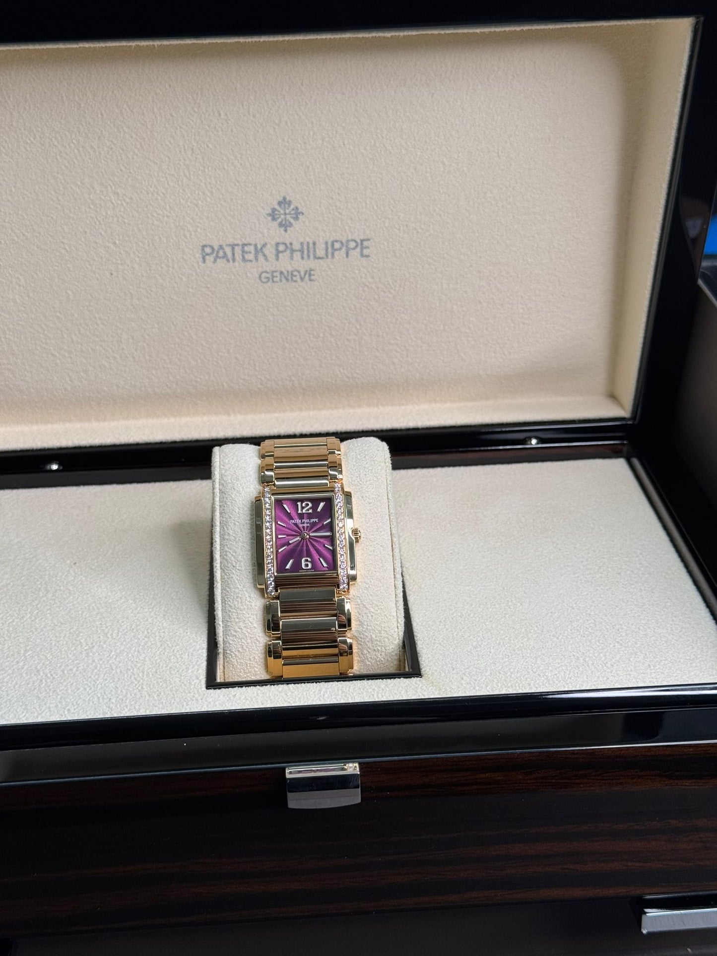 Patek Philippe - Twenty-4 - 25 x 30 MM - Rose Gold - Purple Dial - 4910-1201R-010