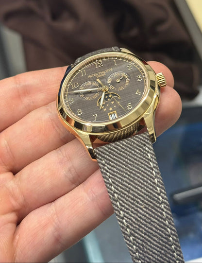 Patek Philippe Complications - 38 MM - Rose Gold - Chestnut Dial - 4946R-001