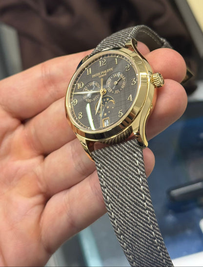 Patek Philippe Complications - 38 MM - Rose Gold - Chestnut Dial - 4946R-001