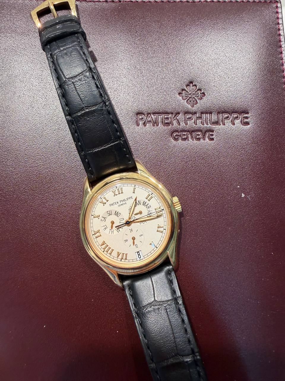 Patek Philippe Complications - Annual Calendar - 37 MM - Yellow Gold - 5035J-001