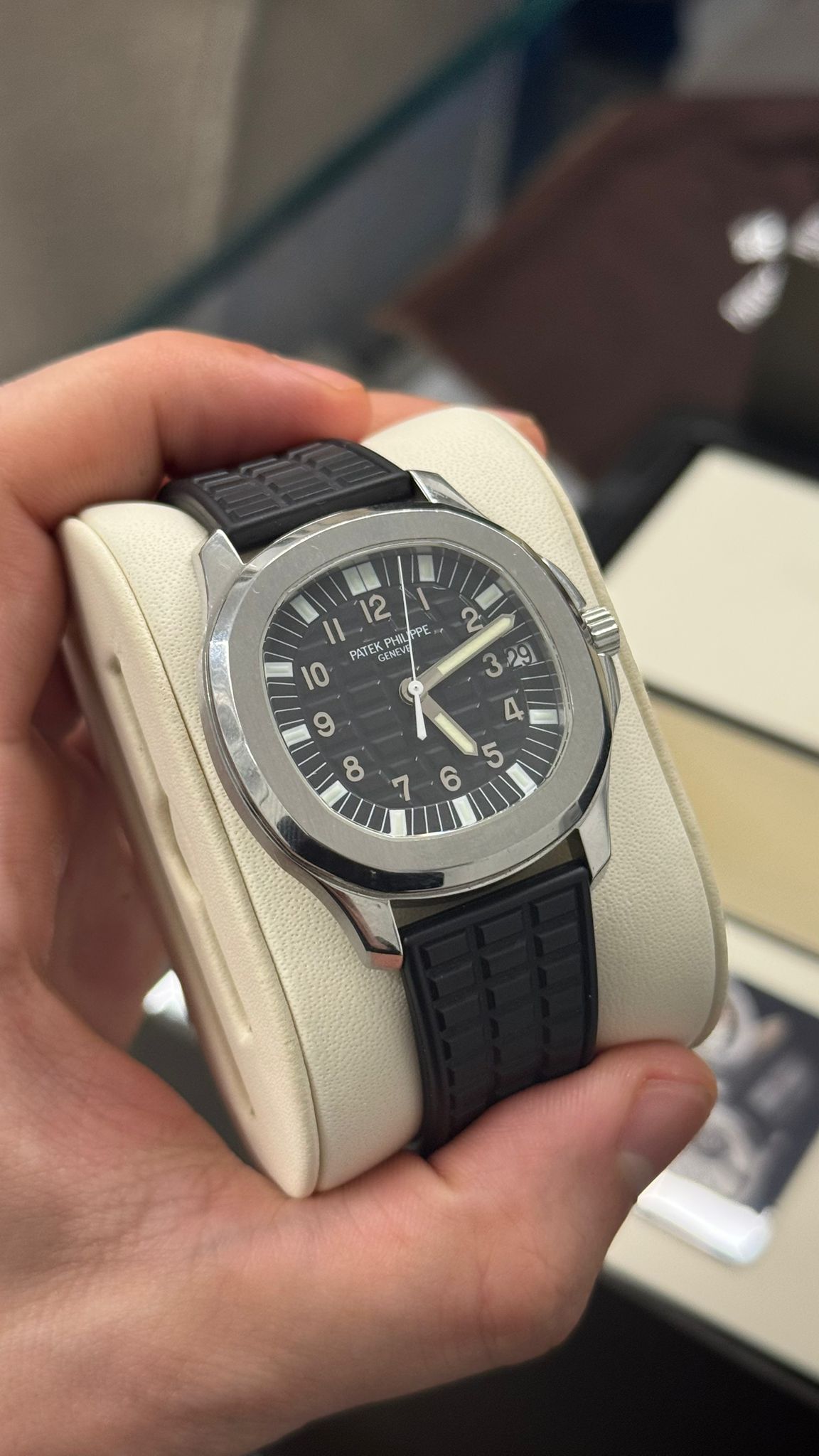 Patek Philippe Aquanaut - 37 MM - Steel - 5065A-001