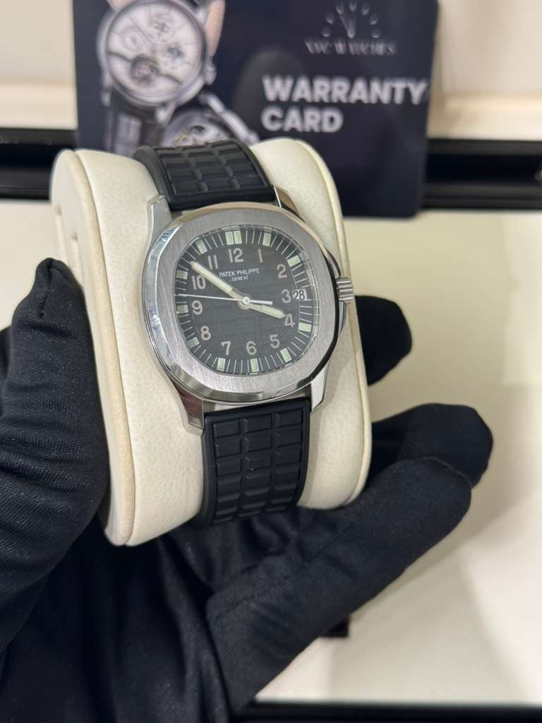Patek Philippe Aquanaut - 36 MM - Steel - 5066A-001