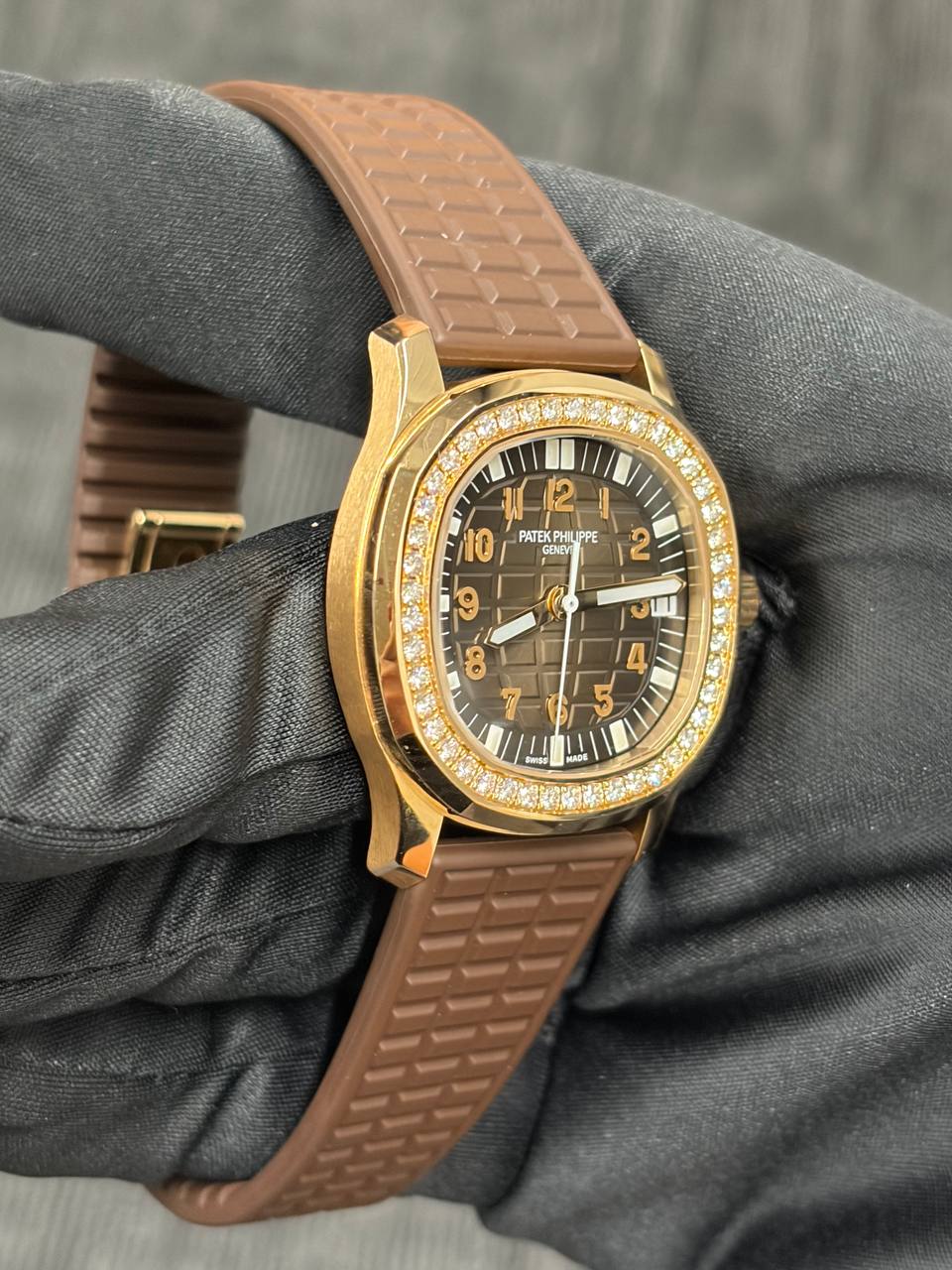 Patek Philippe Aquanaut Luce - 36 MM - Rose Gold - Brown Dial - Diamond Bezel - 5068R-001