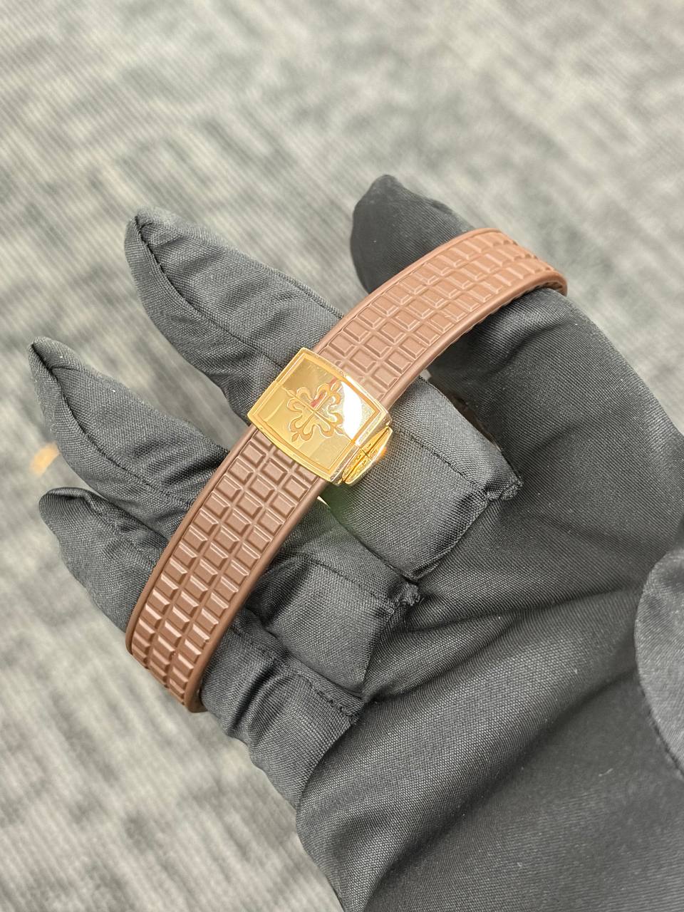 Patek Philippe Aquanaut Luce - 36 MM - Rose Gold - Brown Dial - Diamond Bezel - 5068R-001