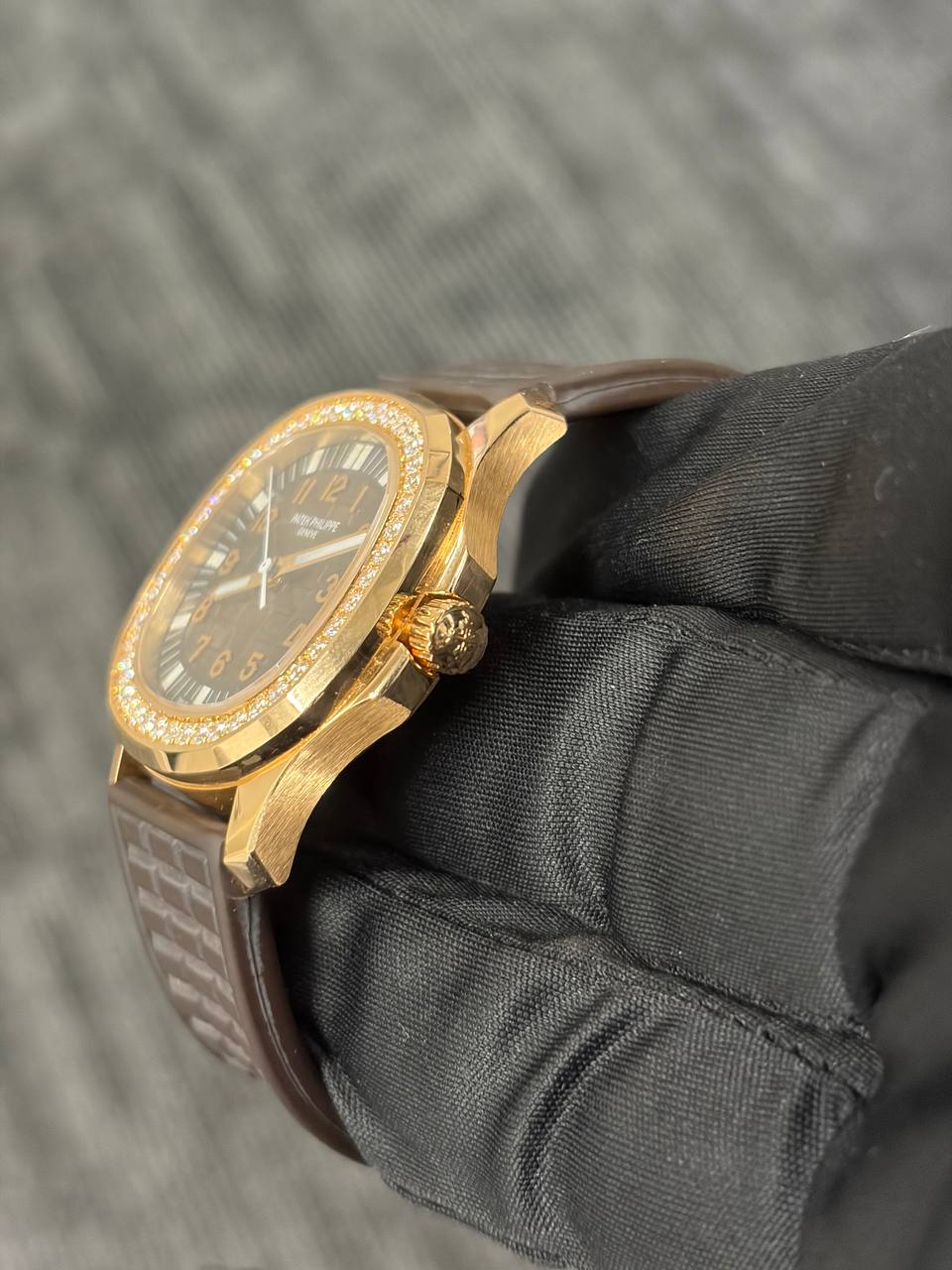 Patek Philippe Aquanaut Luce - 36 MM - Rose Gold - Brown Dial - Diamond Bezel - 5068R-001