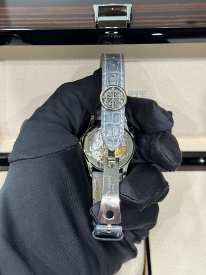 Patek Philippe Complications - World Time - 38 MM - White Gold - 5110G