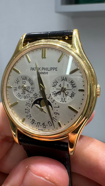 Patek Philippe Grand Complications - Moonphase and Perpetual Calendar - 37.2 MM - Yellow Gold - Silver Dial - Brown Leather Strap - 5140J-001