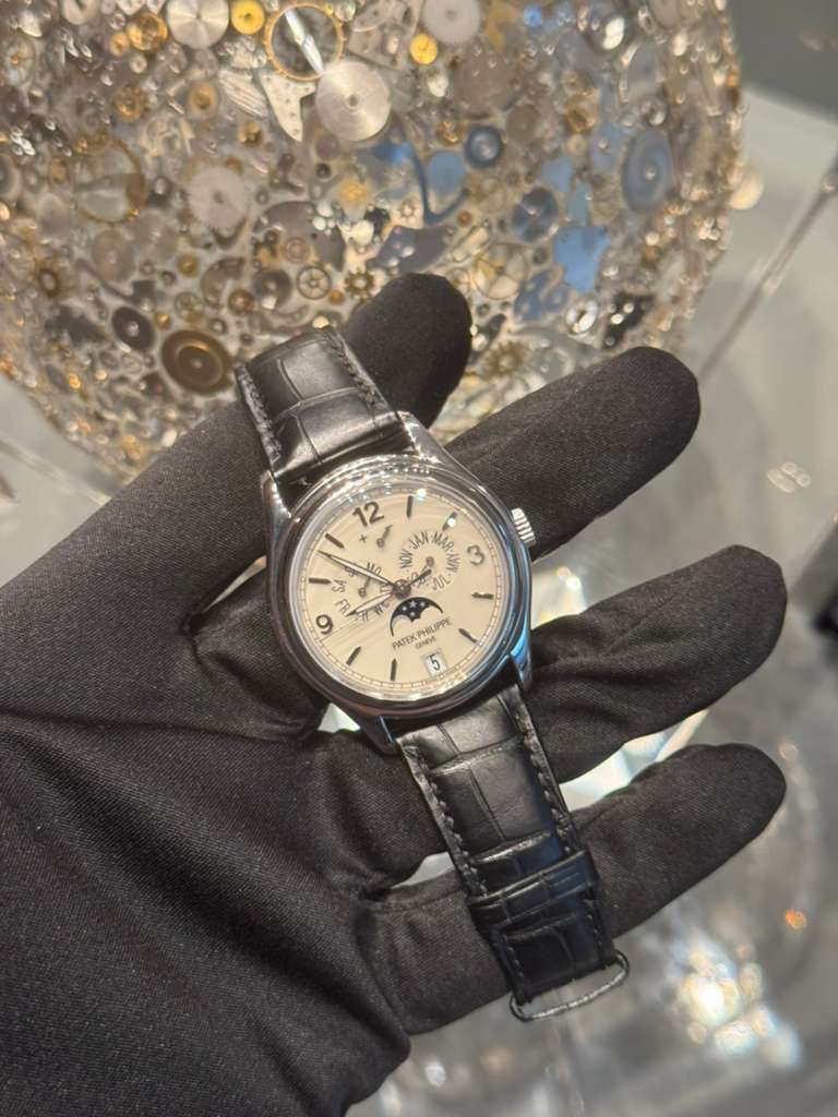 Patek Philippe Complications - Annual Calendar and Moonphase - White Gold - 39 MM - 5146G-001