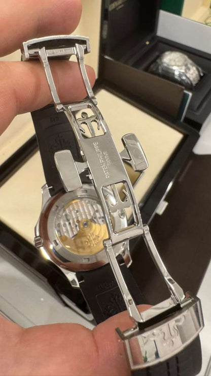 Patek Philippe Aquanaut - 40 MM - Steel - 5167A-001