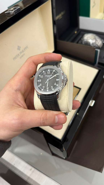 Patek Philippe Aquanaut - 40 MM - Steel - 5167A-001