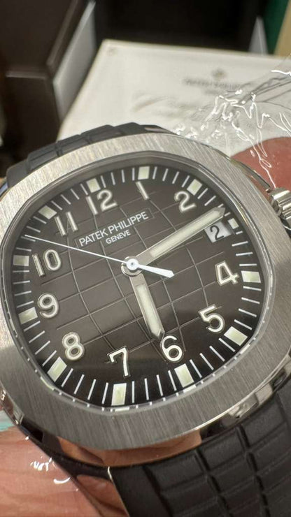 Patek Philippe Aquanaut - 40 MM - Steel - 5167A-001