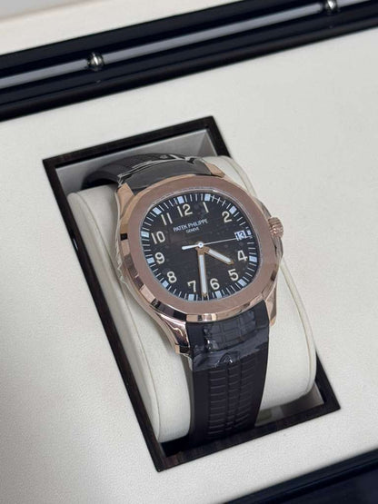 Patek Philippe Aquanaut - 40MM - Rose Gold - 5167R-001