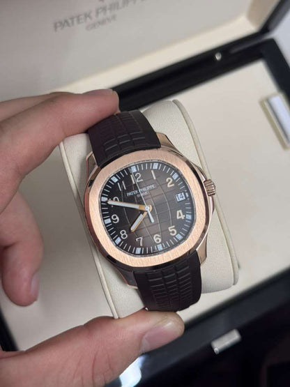 Patek Philippe Aquanaut - 40MM - Rose Gold - 5167R-001