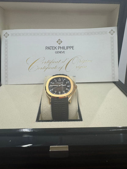 Patek Philippe Aquanaut - 40MM - Rose Gold - 5167R-001