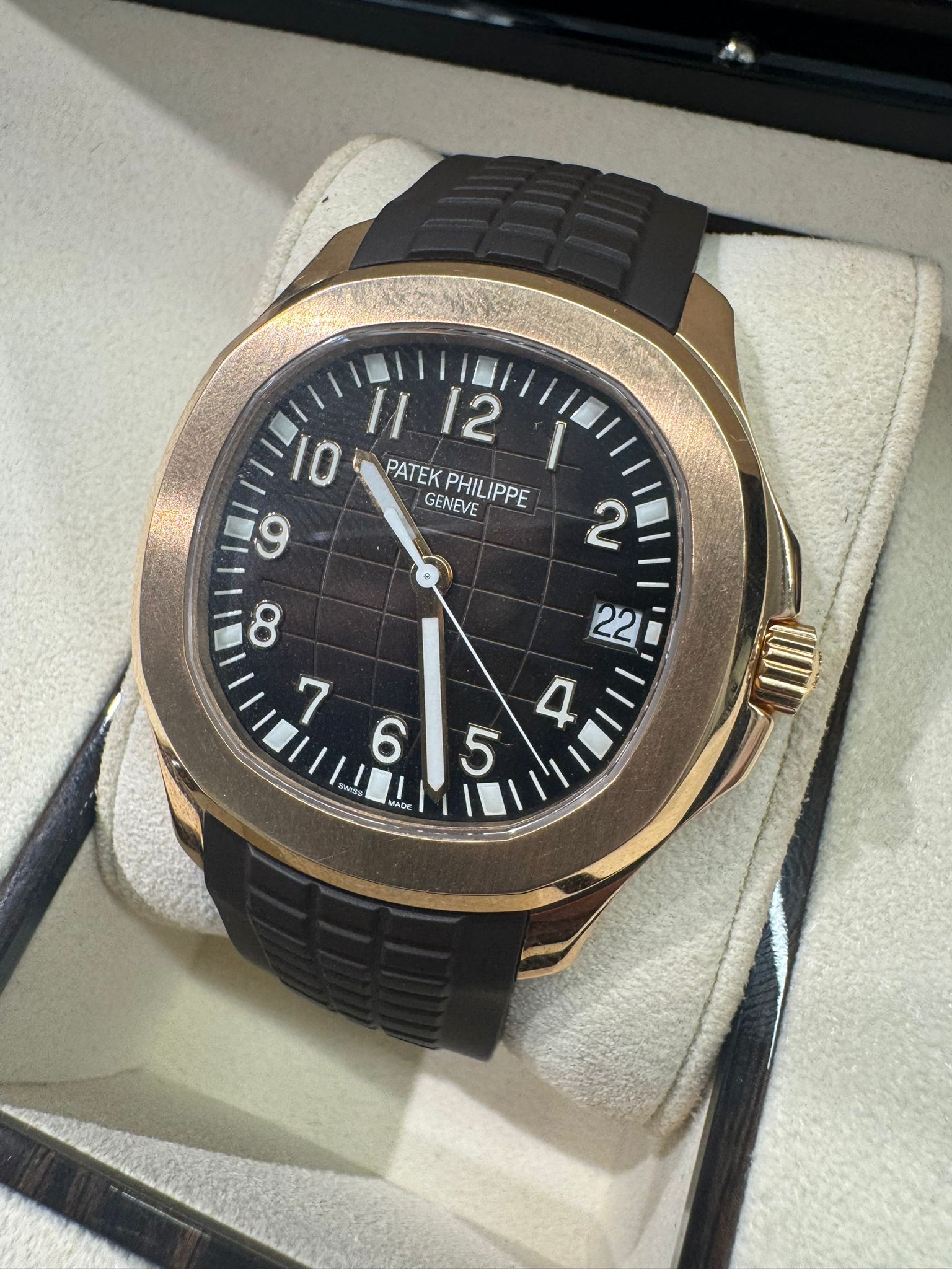 Patek Philippe Aquanaut - 40MM - Rose Gold - 5167R-001