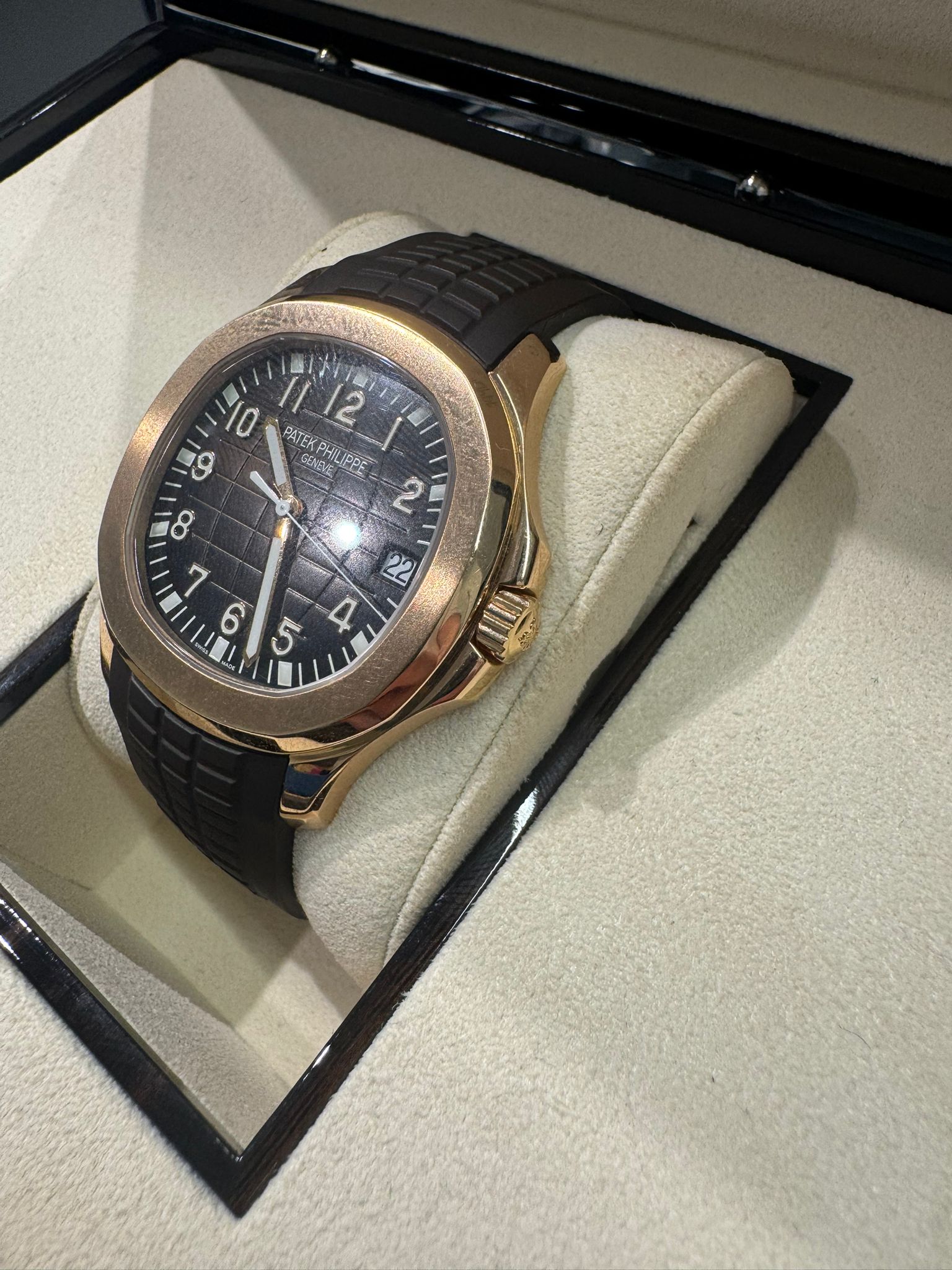 Patek Philippe Aquanaut - 40MM - Rose Gold - 5167R-001