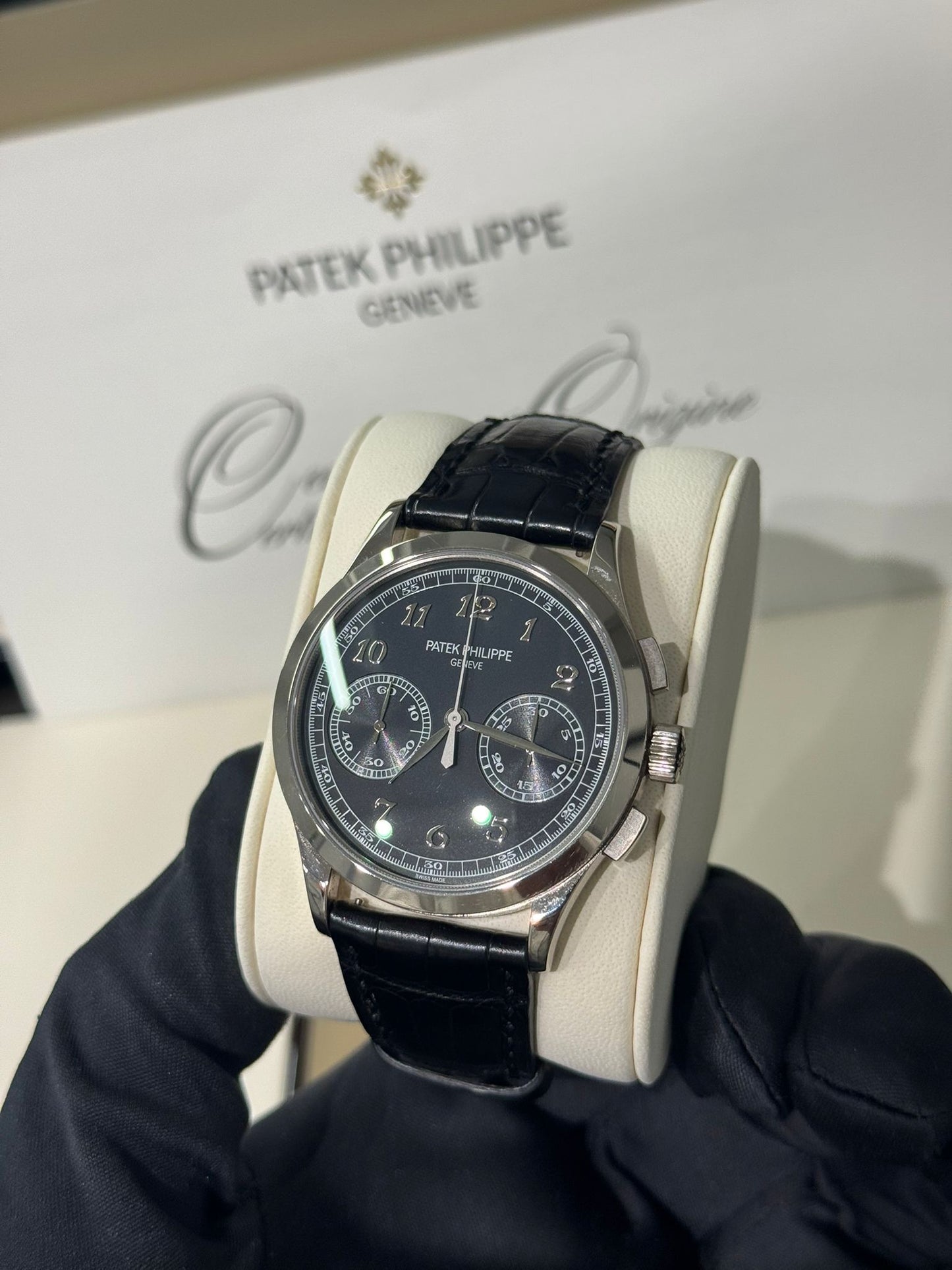 Patek Philippe Complications - Chronograph - 39 MM - White Gold - Black Dial - Leather Bracelet - 5170G-010
