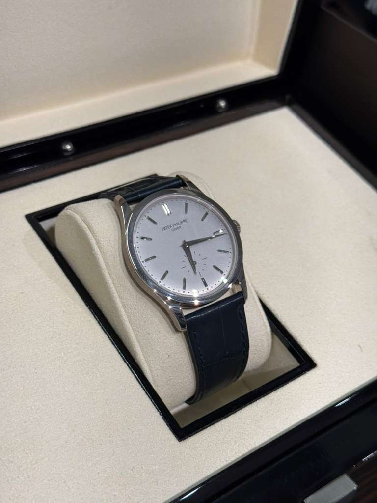 Patek Philippe Calatrava - 37 MM - White Gold - 5196G
