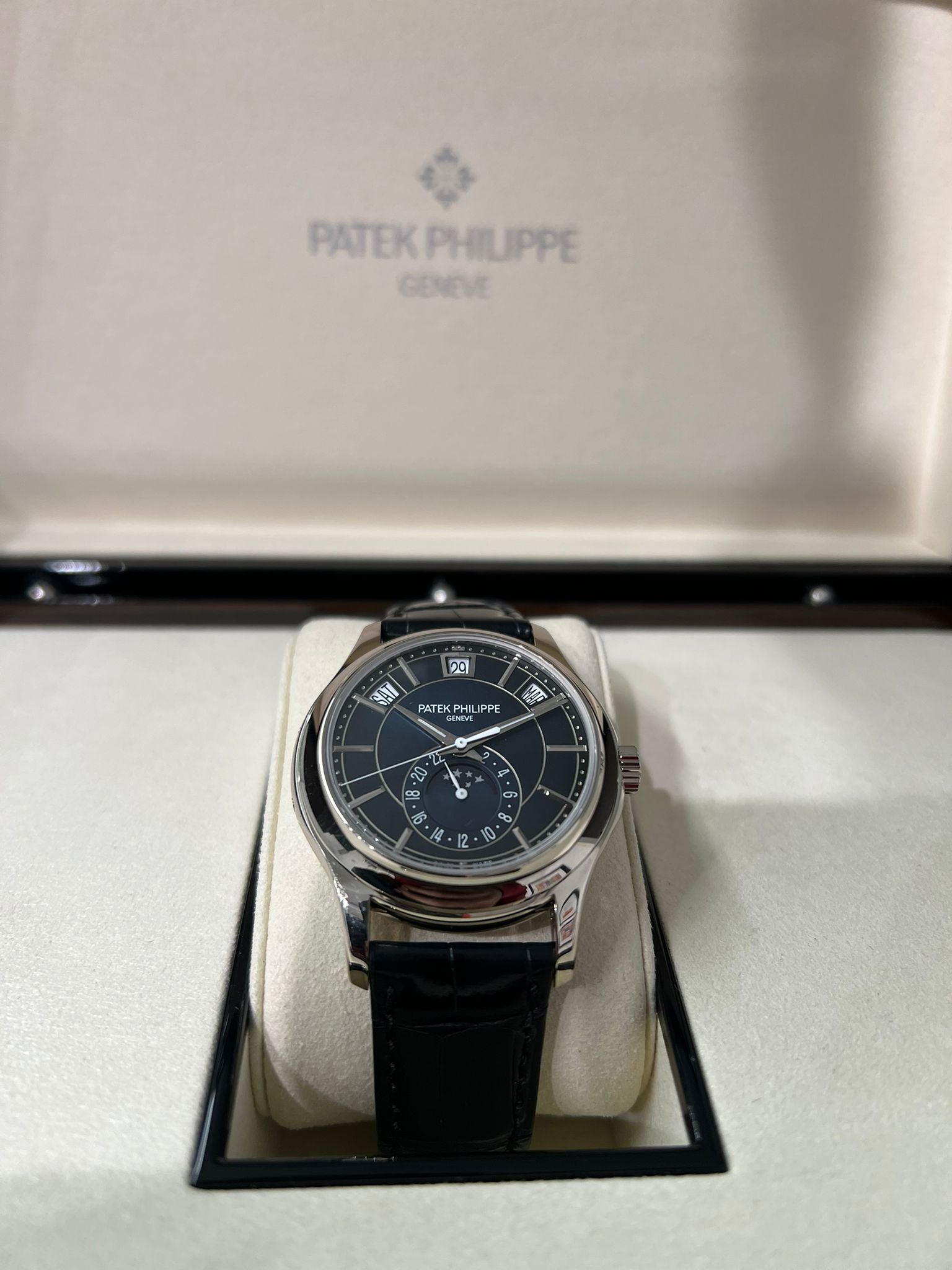 Patek Philippe Complications - Moonphase - 40 MM - White Gold - 5205G-013