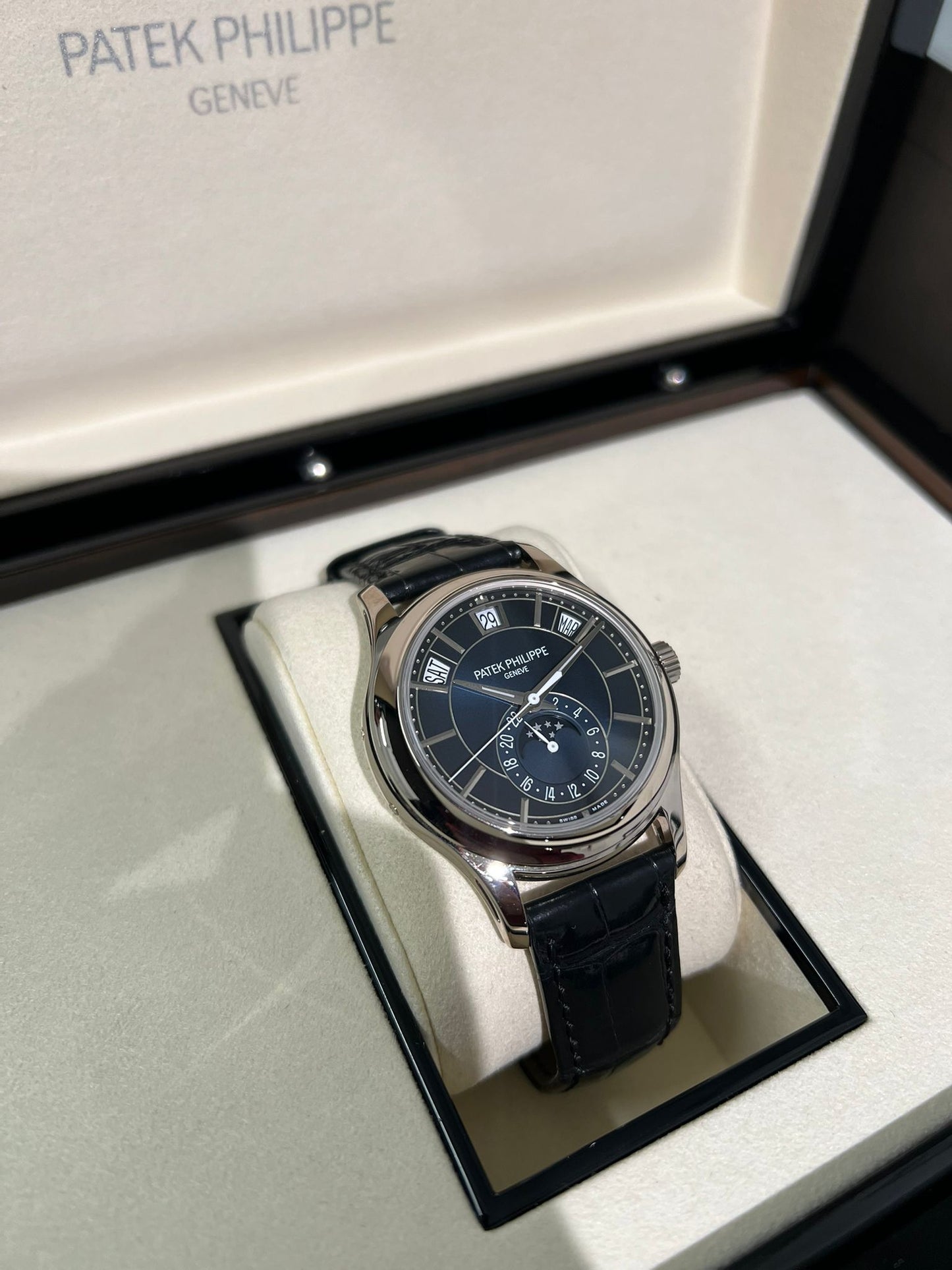 Patek Philippe Complications - Moonphase - 40 MM - White Gold - 5205G-013