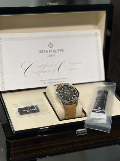 Patek Philippe Calatrava - 40 MM - White Gold - 5226G-001